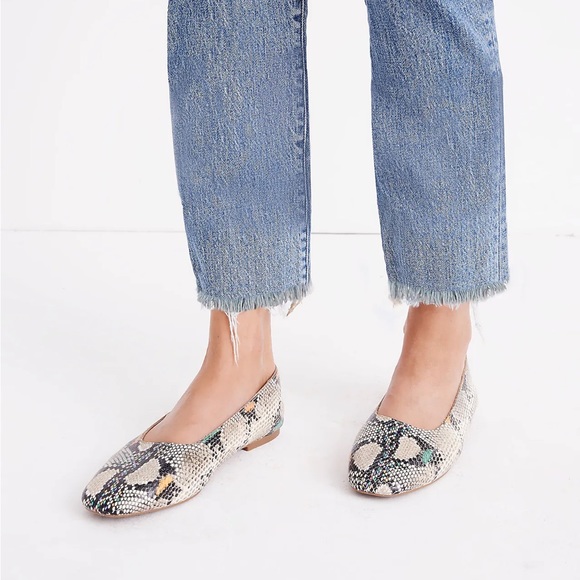 MADEWELL The Perfect Vintage Jean in Ainsworth Wash - Picture 3 of 5